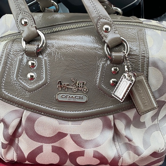 Coach Handbags - COACH No. L0969-15099 gray signature C satchel